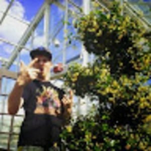 Meet your Posher, Nicholas